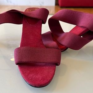 Ankle strap sandals
